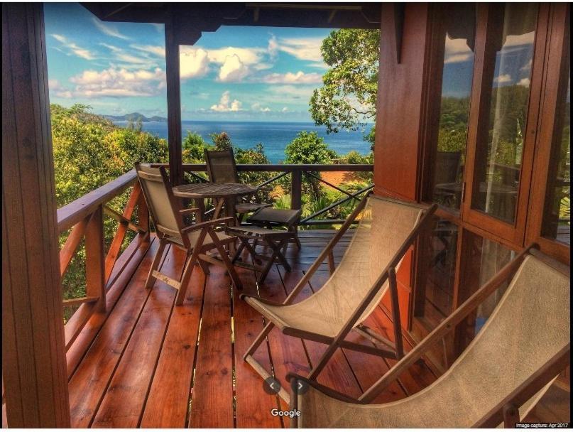 Waterfall Accomodation Port Glaud Exterior foto
